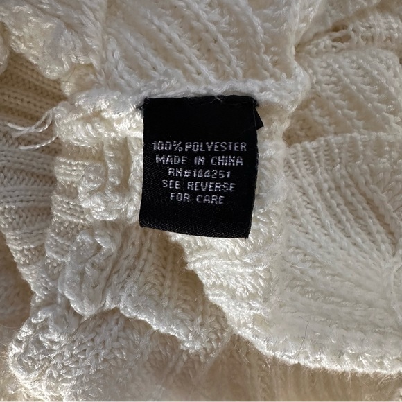 Moon & Madison Cream Knit Poncho Sweater – Size Small - Picture 5 of 6